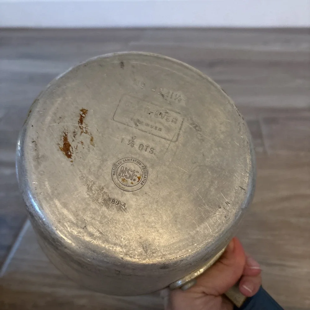 Vintage wear-ever sauce pan aluminum plus inner clad‎